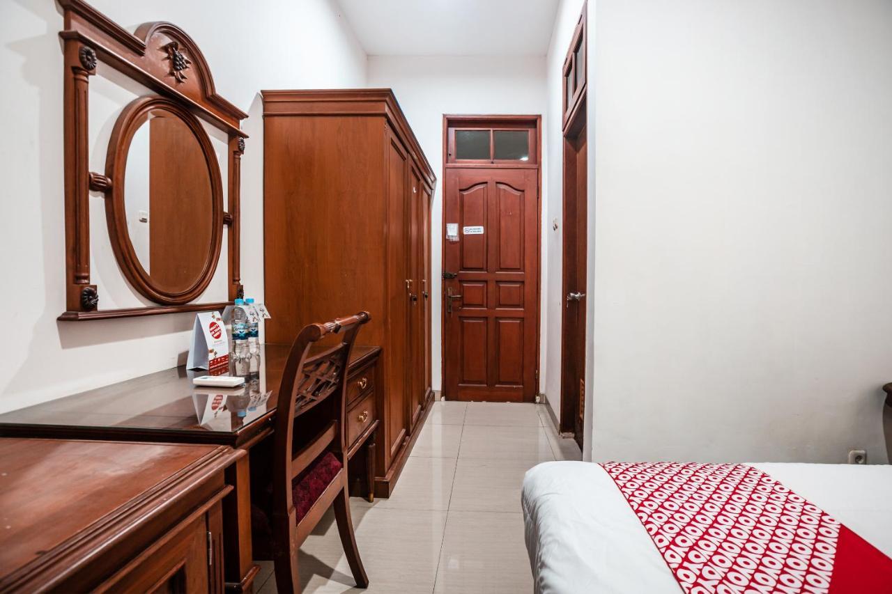Oyo 1990 Kost Kuningan Executive Boading House Setiabudi Cakarta Dış mekan fotoğraf