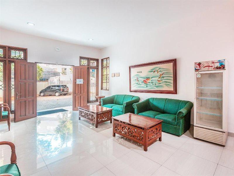 Oyo 1990 Kost Kuningan Executive Boading House Setiabudi Cakarta Dış mekan fotoğraf