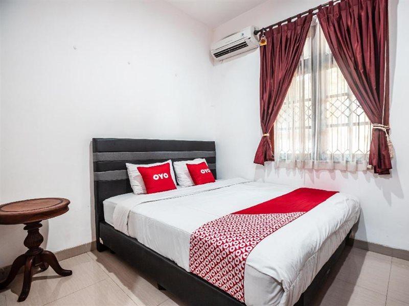 Oyo 1990 Kost Kuningan Executive Boading House Setiabudi Cakarta Dış mekan fotoğraf