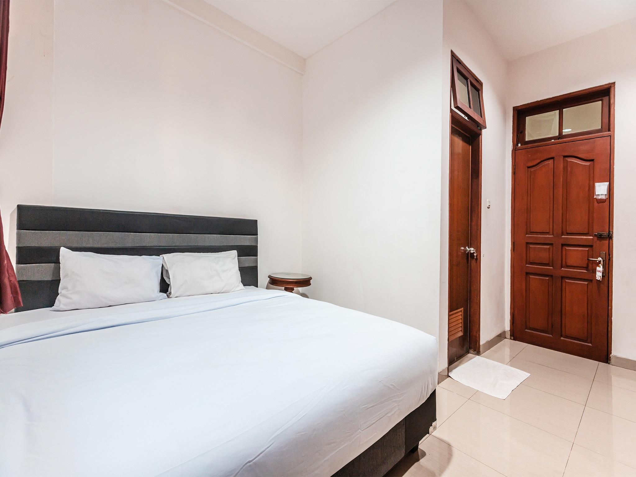 Oyo 1990 Kost Kuningan Executive Boading House Setiabudi Cakarta Dış mekan fotoğraf