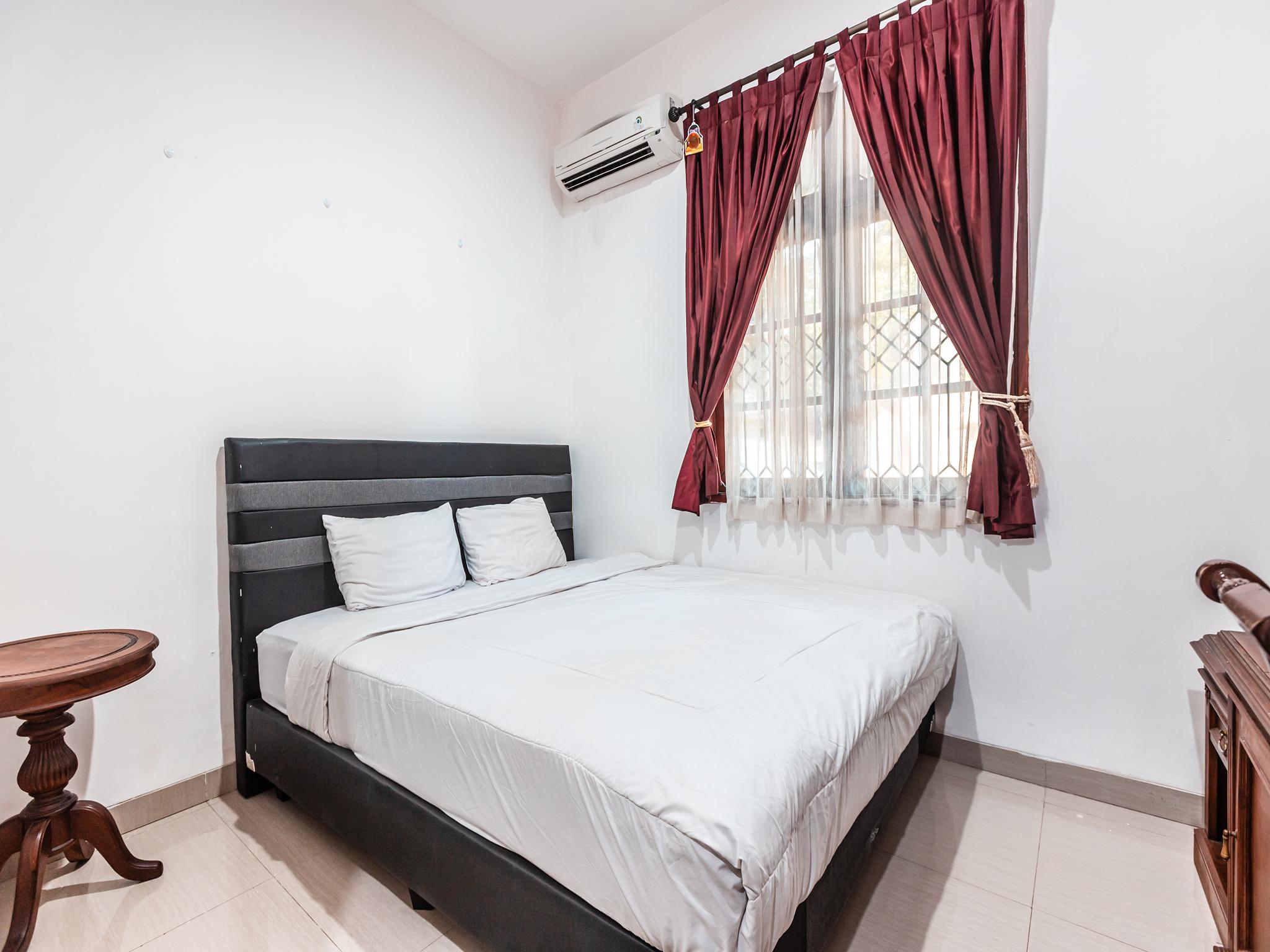 Oyo 1990 Kost Kuningan Executive Boading House Setiabudi Cakarta Dış mekan fotoğraf