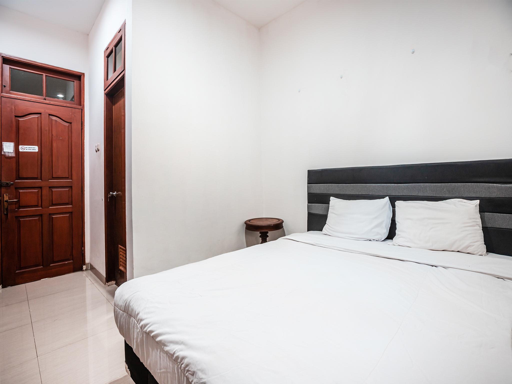 Oyo 1990 Kost Kuningan Executive Boading House Setiabudi Cakarta Dış mekan fotoğraf