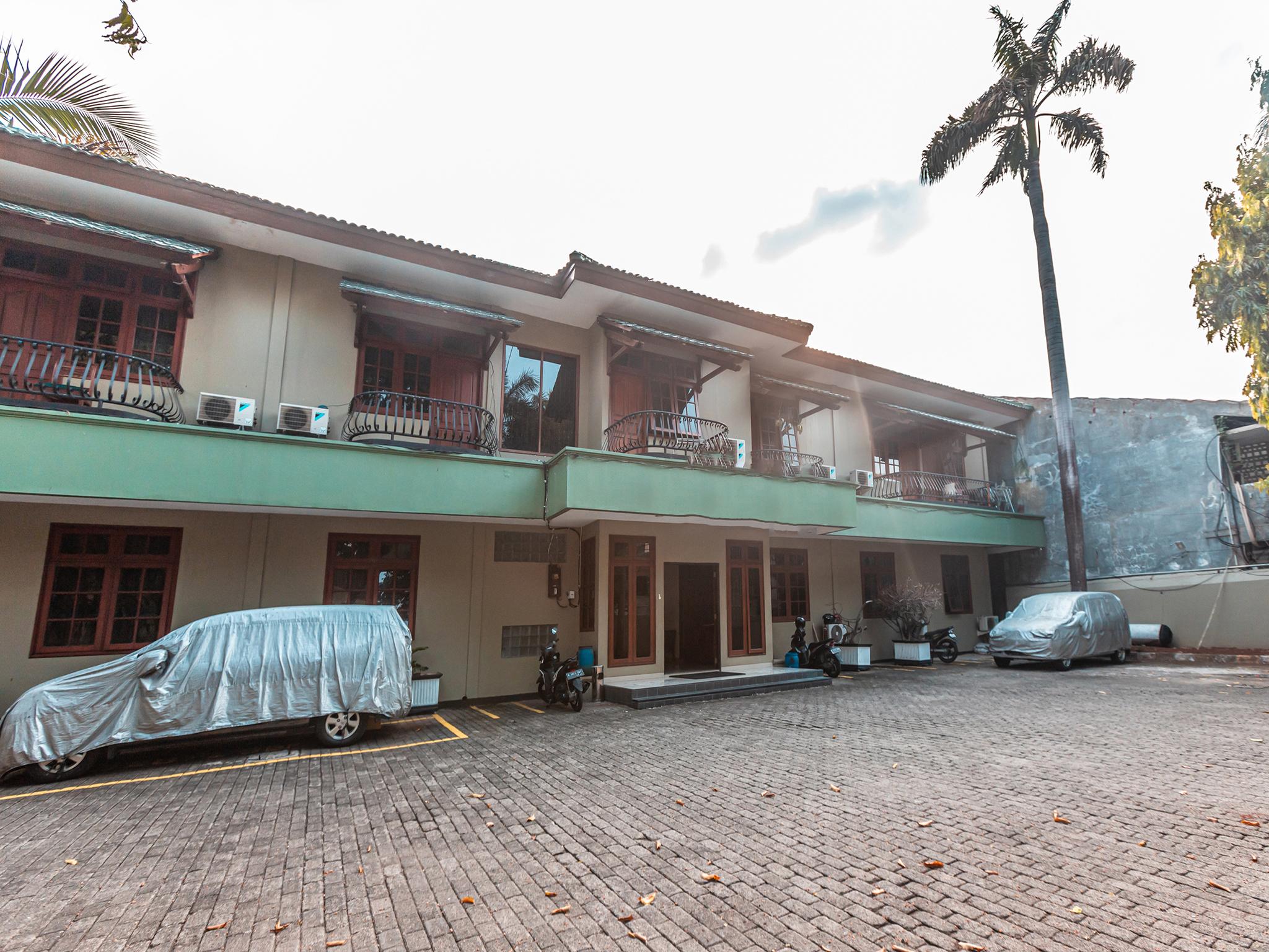 Oyo 1990 Kost Kuningan Executive Boading House Setiabudi Cakarta Dış mekan fotoğraf