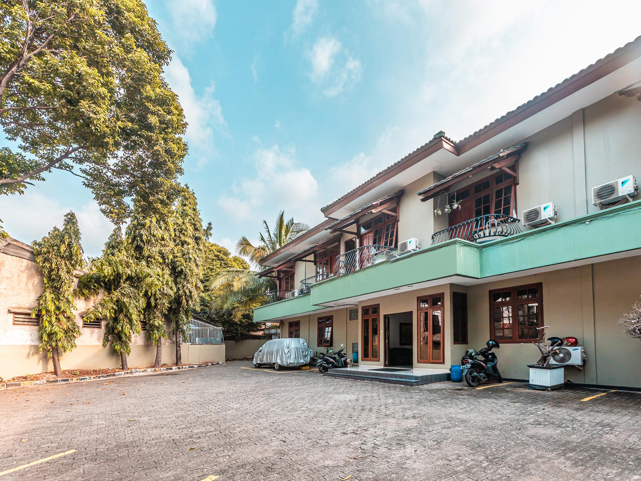 Oyo 1990 Kost Kuningan Executive Boading House Setiabudi Cakarta Dış mekan fotoğraf